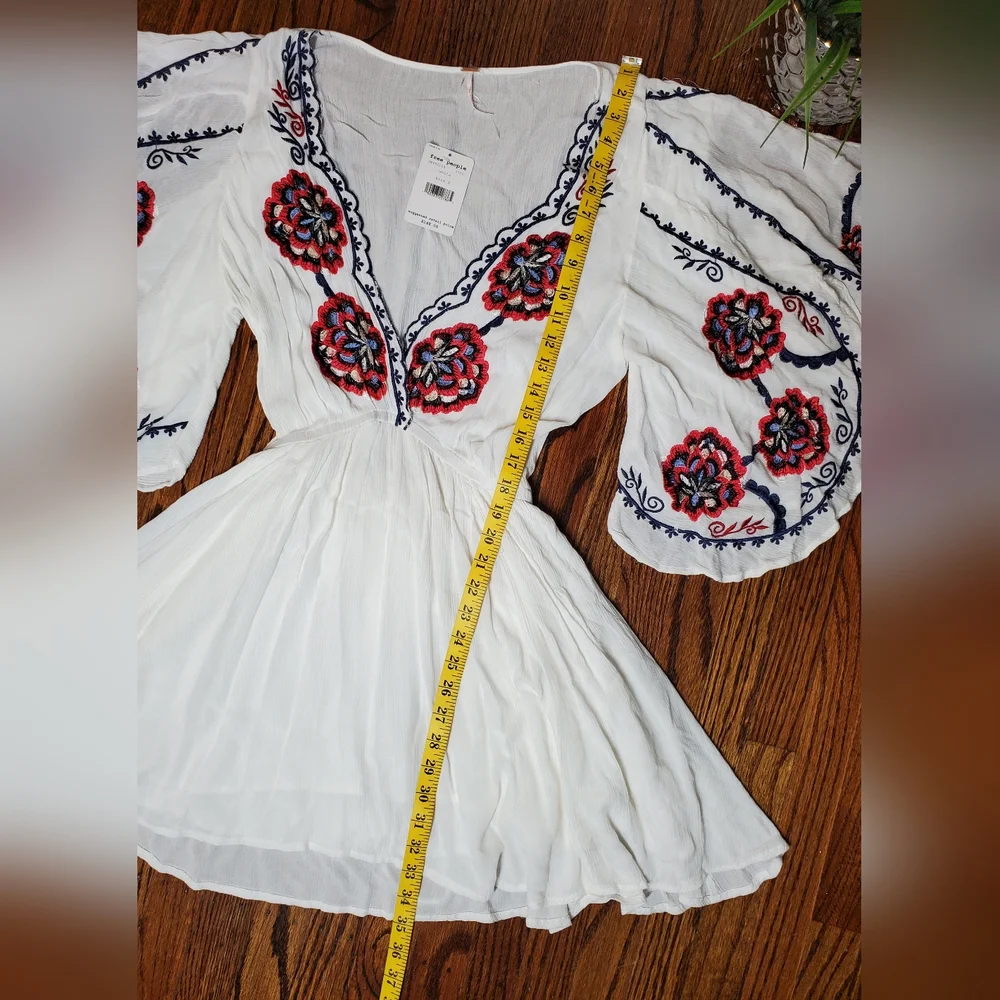Free People NWT Women's Cora White Floral Embroidered Mini Dress Size S/Petite - Picture 12 of 15